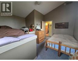 5106 Center Avenue, Robb, AB T7E1X0 Photo 10