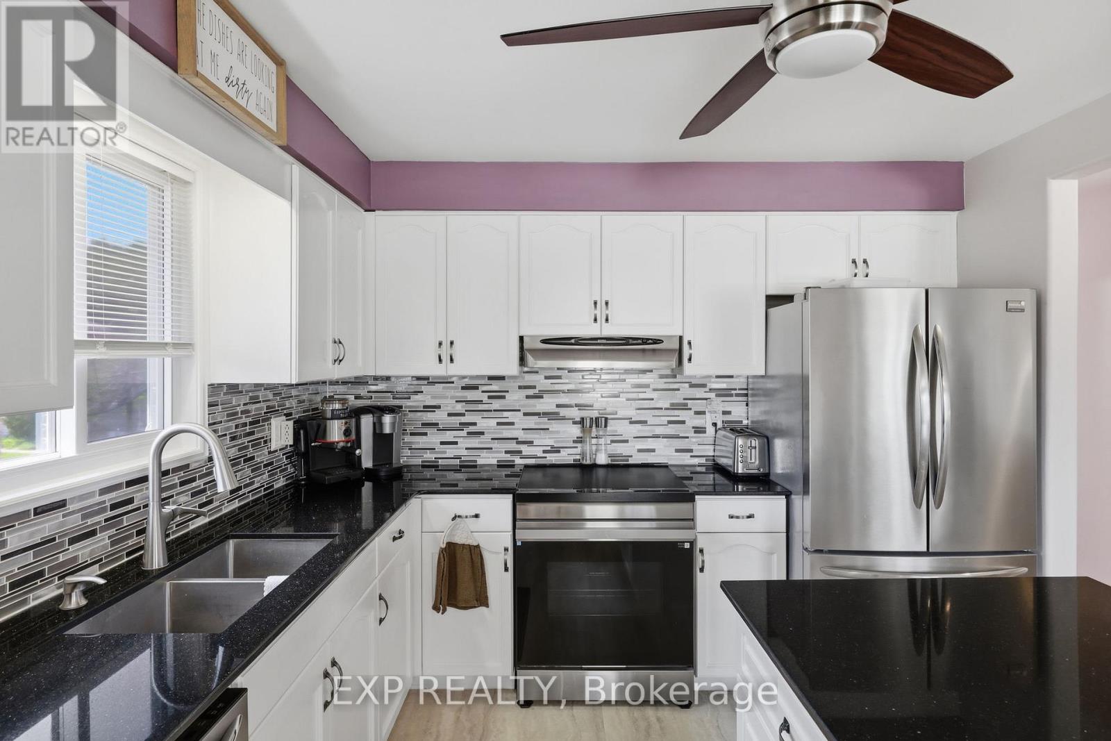 271 ANNE STREET - 23
