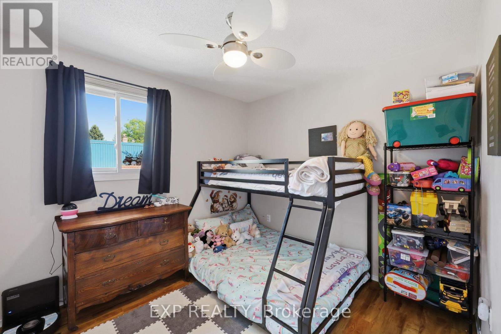 271 ANNE STREET - 35