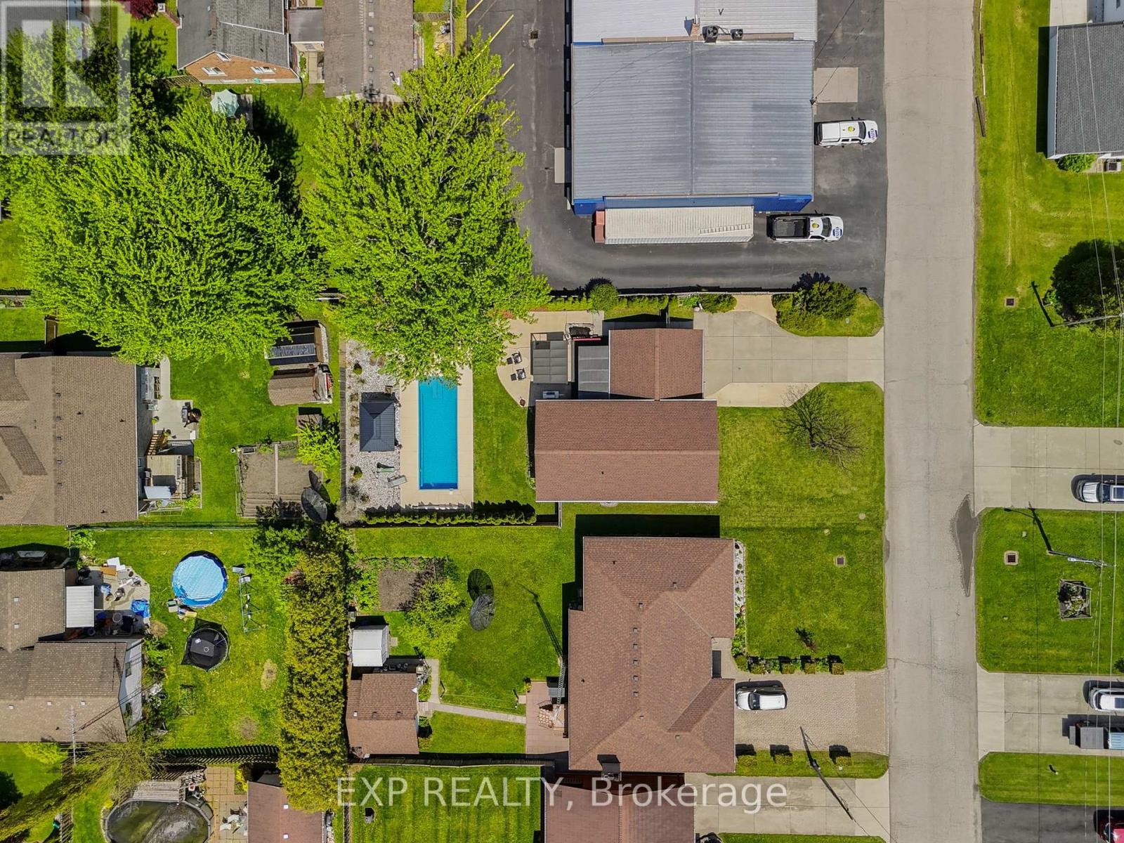 271 ANNE STREET - 44