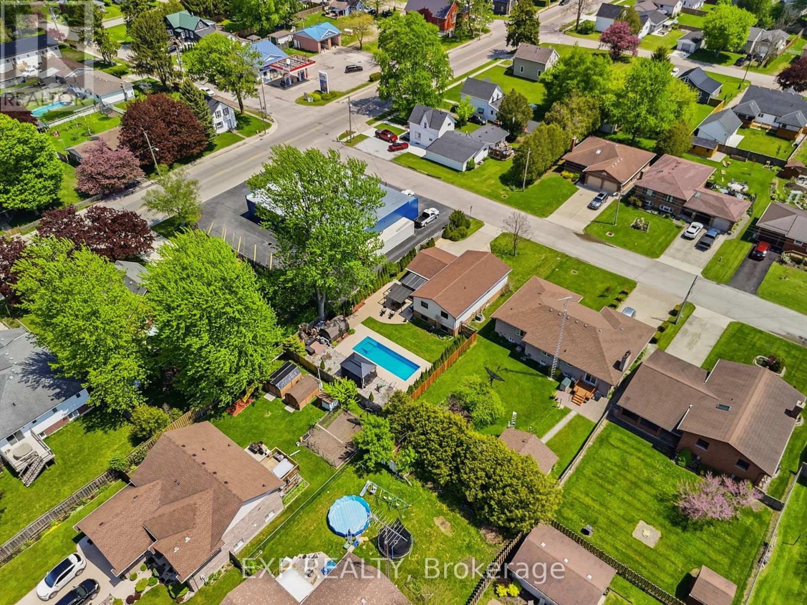 271 ANNE STREET - 45