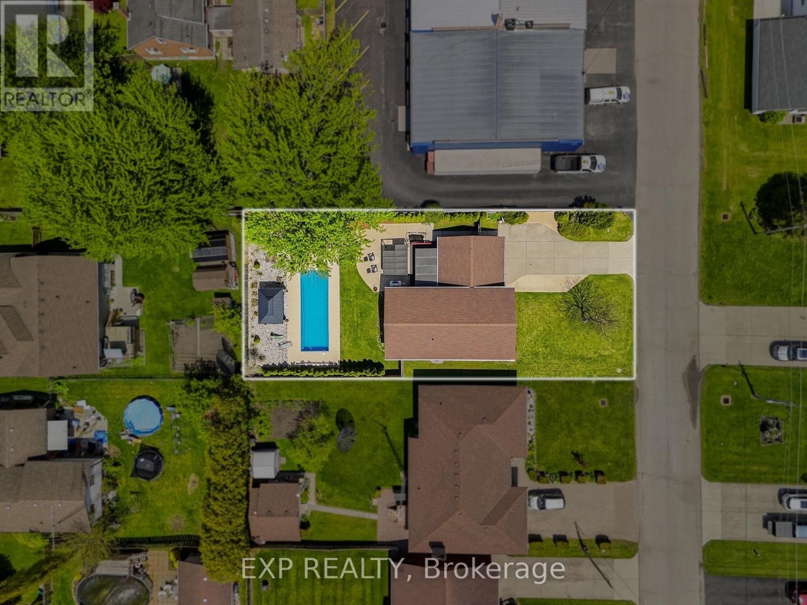 271 ANNE STREET - 6