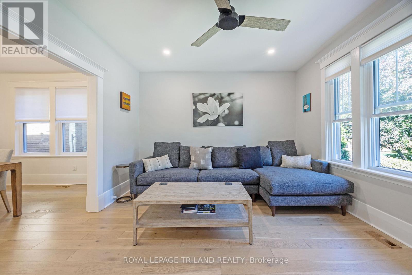 5 MCKENZIE AVENUE - 5