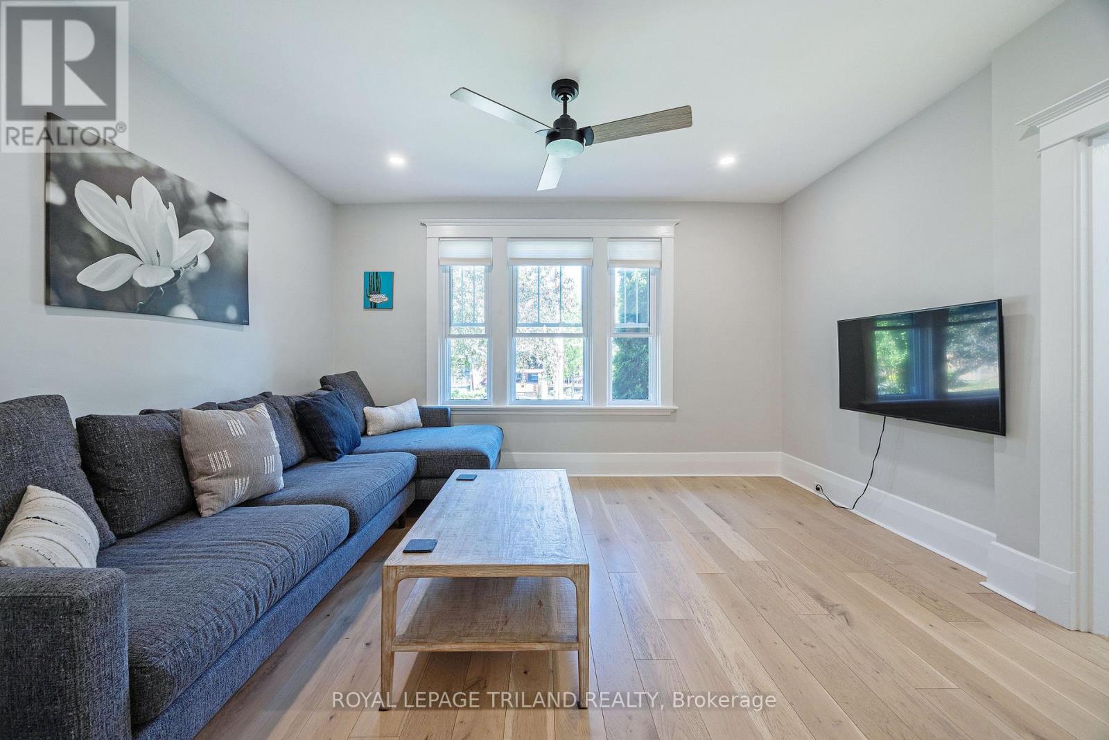 5 MCKENZIE AVENUE - 7
