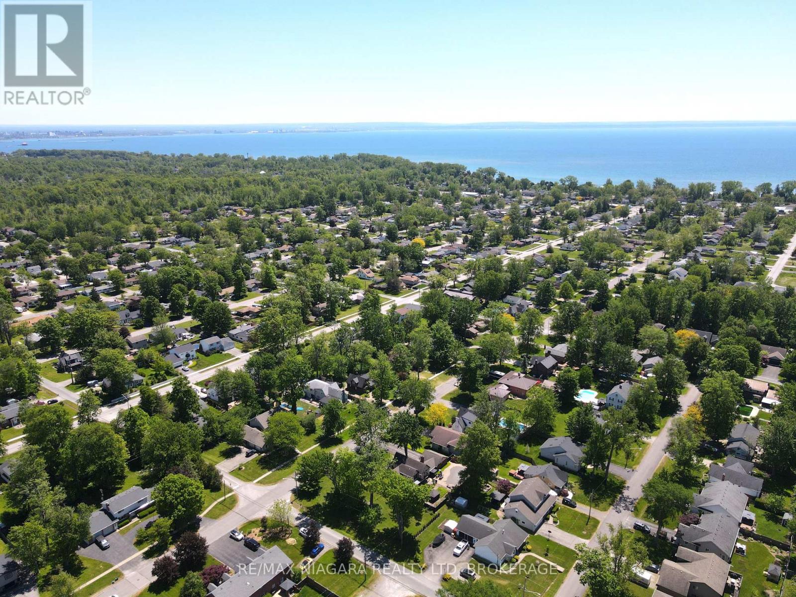 629 DAYTONA DRIVE - 33
