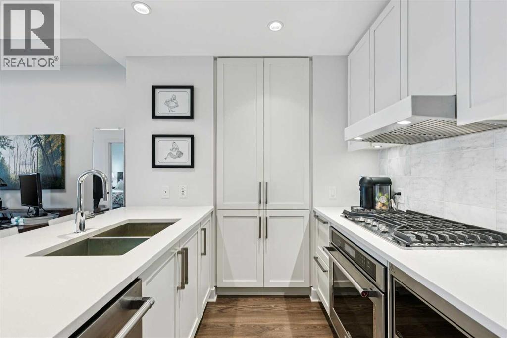 #402 46 9 Street NE - 9