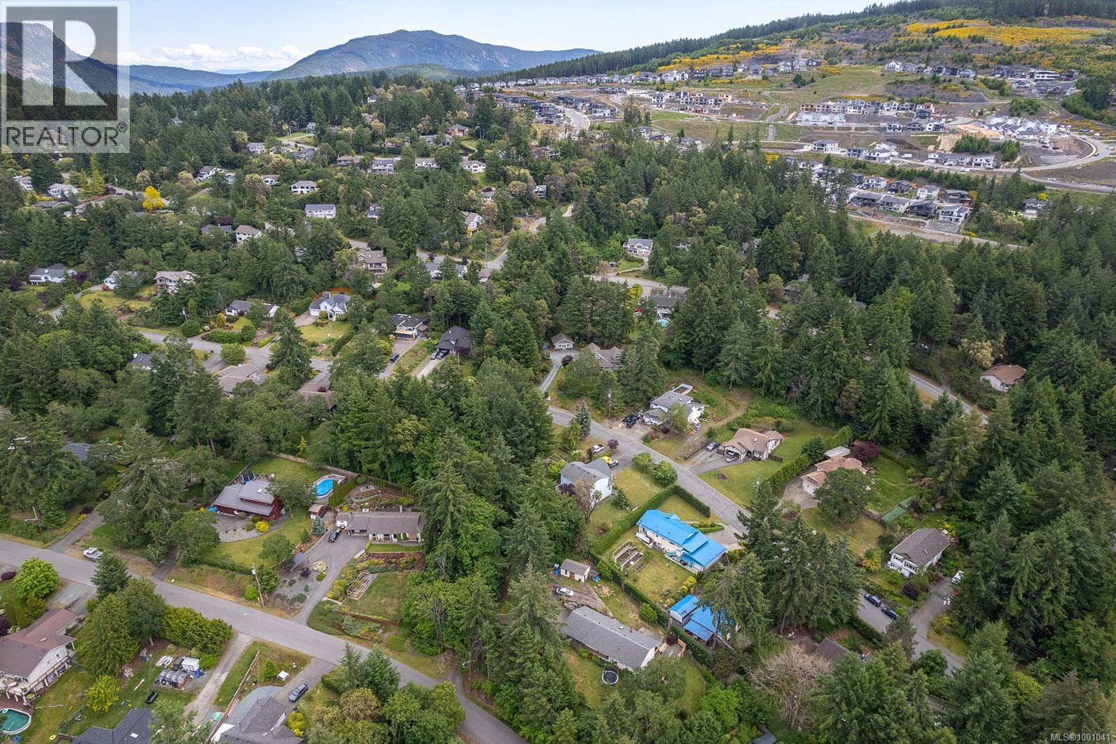 1300 Margaret Pl - 36