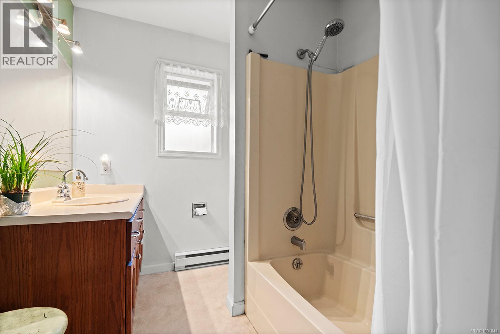 1300 Margaret Pl - 9