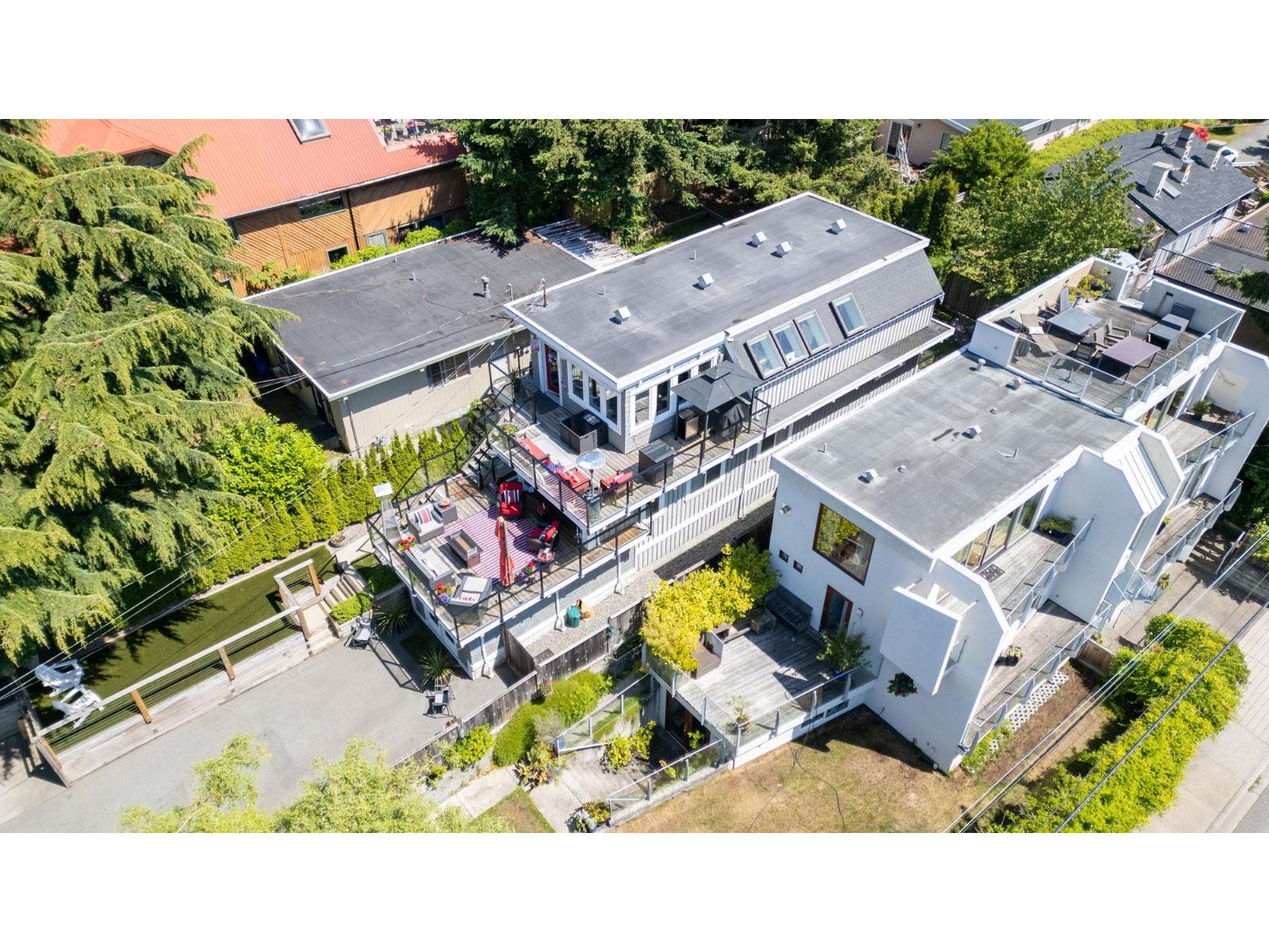 912 KEIL STREET, White Rock