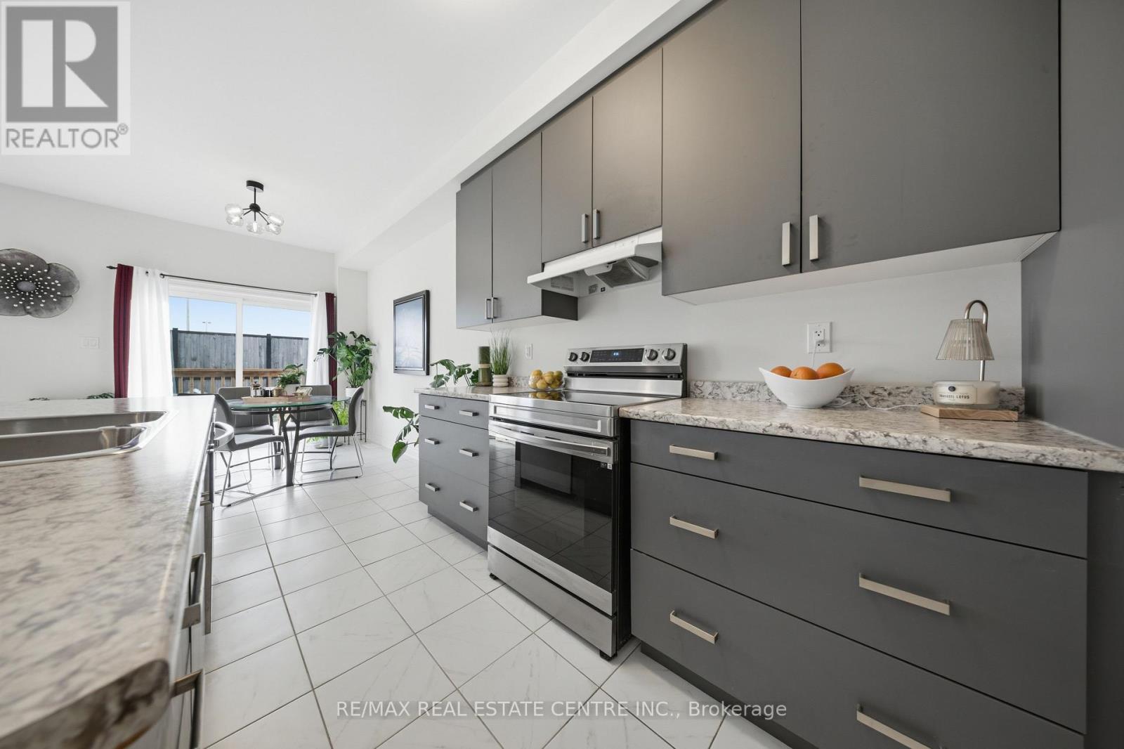 524 BROOKS STREET - 12