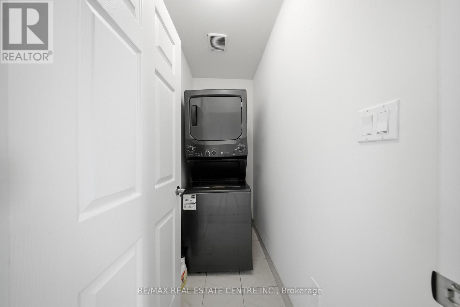 524 BROOKS STREET - 30
