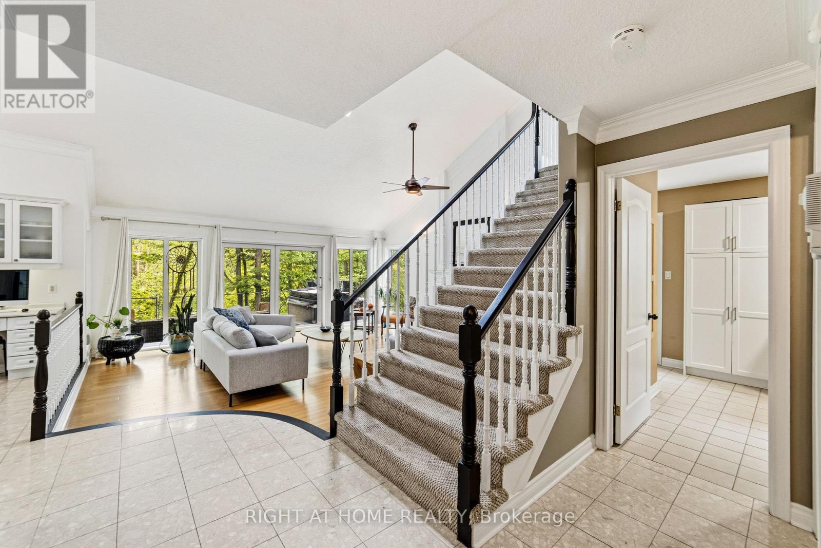 21 FRANCIS CREEK BOULEVARD - 10
