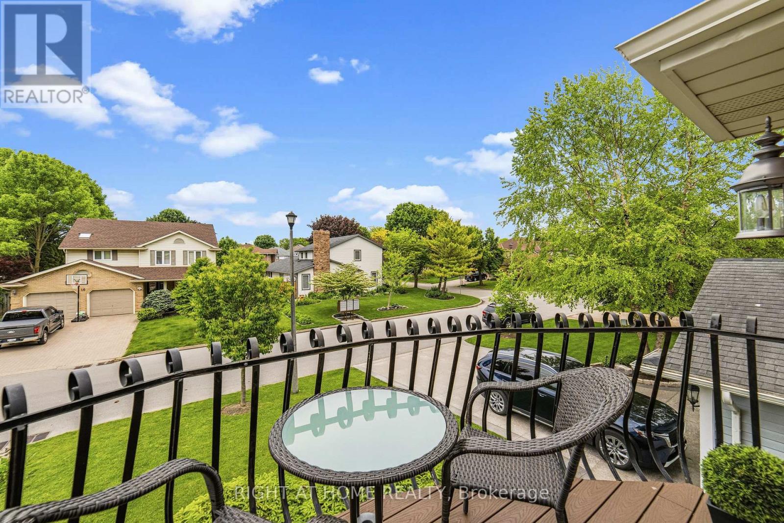21 FRANCIS CREEK BOULEVARD - 40