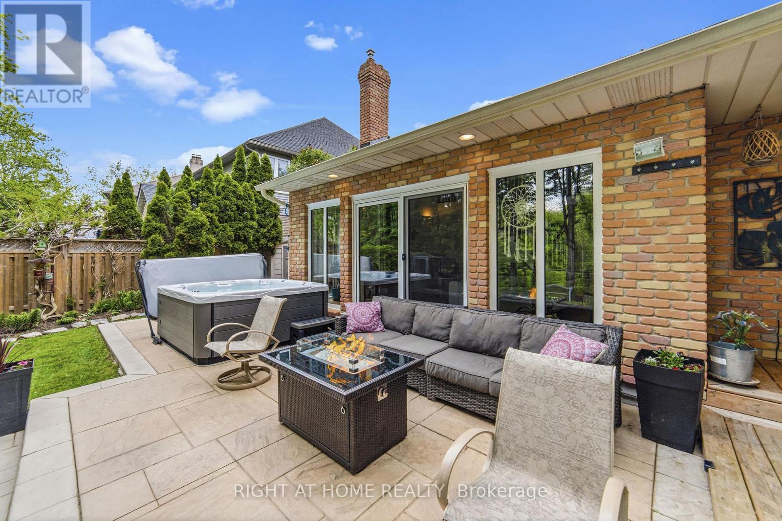 21 FRANCIS CREEK BOULEVARD - 42