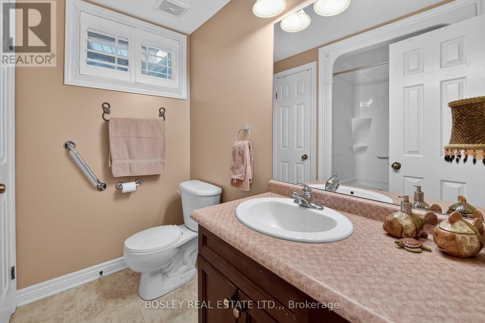 #UNIT 12 7 GIBSON PLACE - 19
