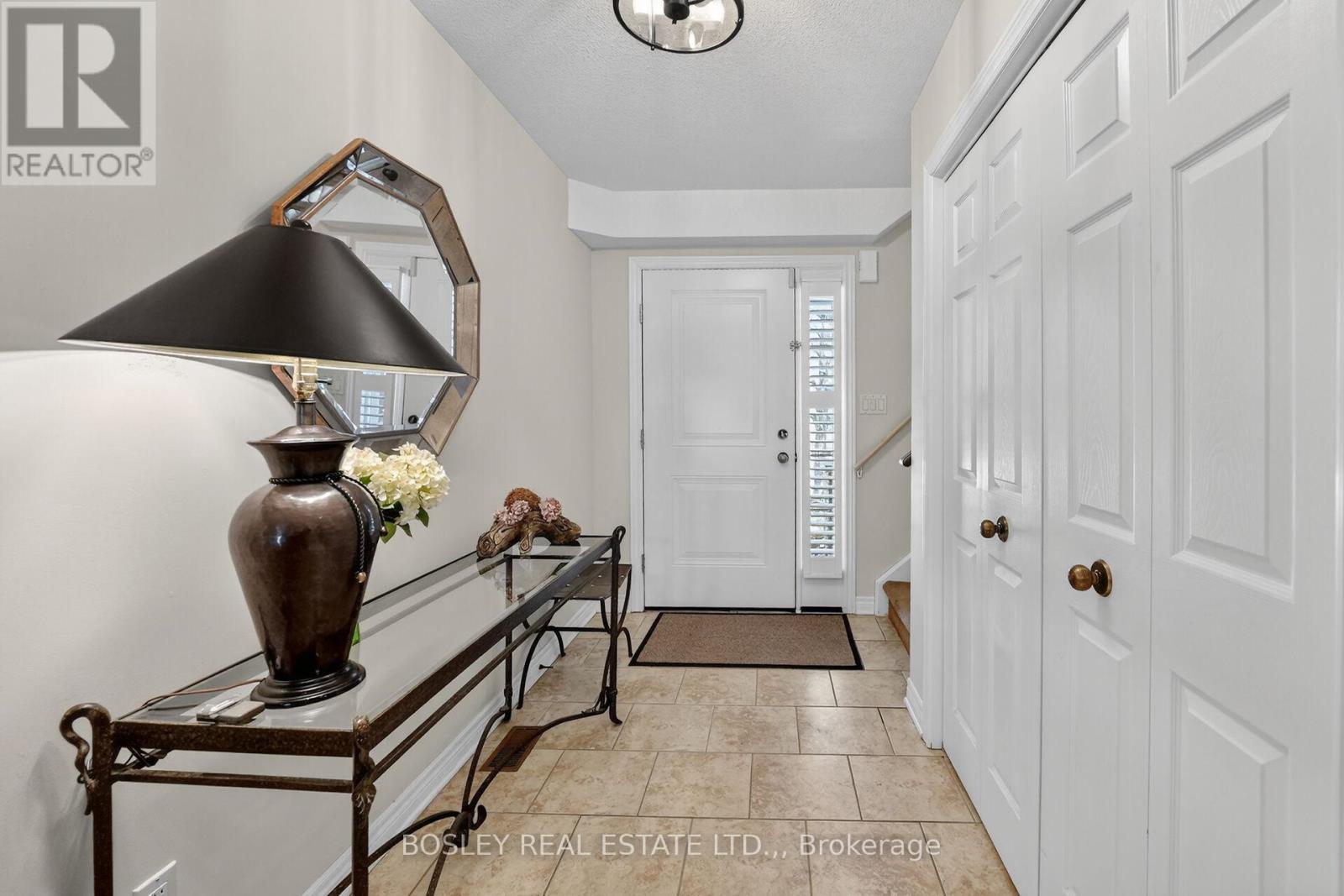 #UNIT 12 7 GIBSON PLACE - 3