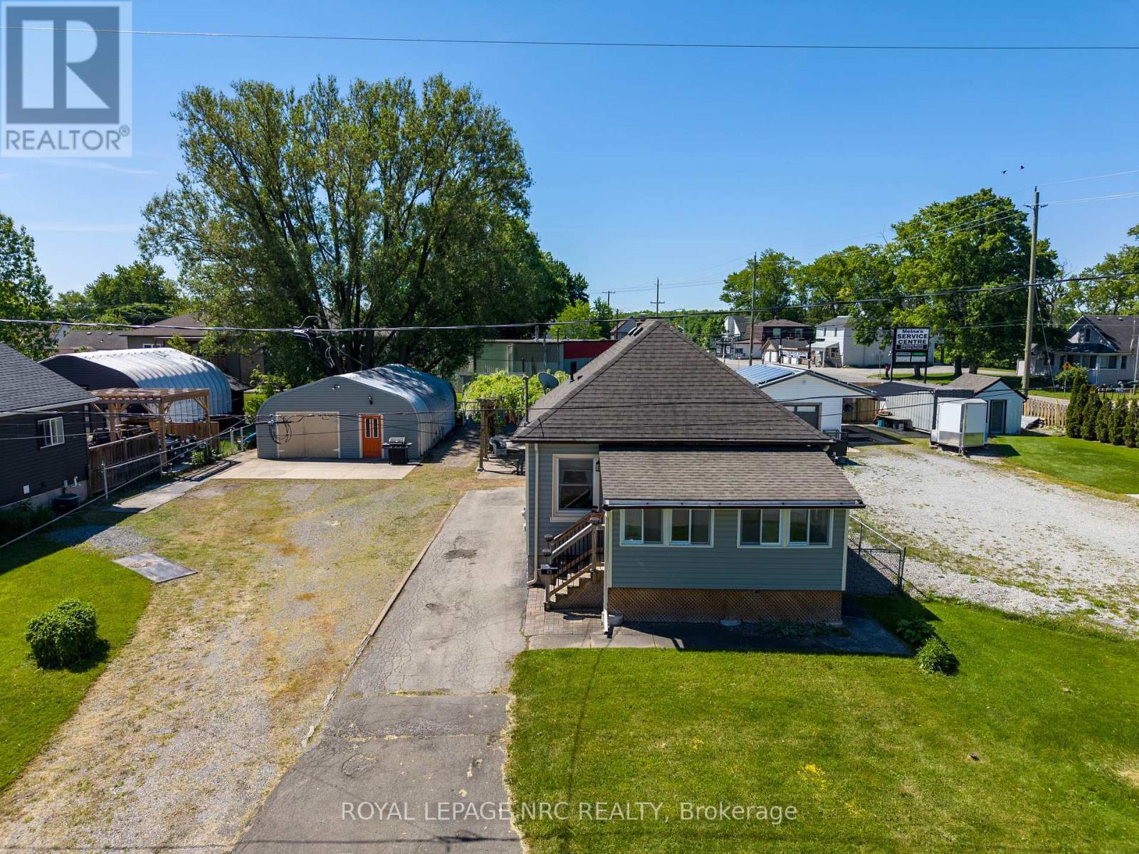 17 HURON STREET