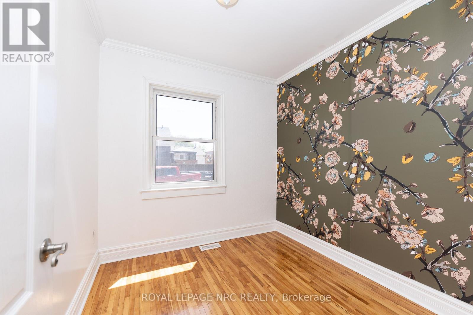 17 HURON STREET - 18