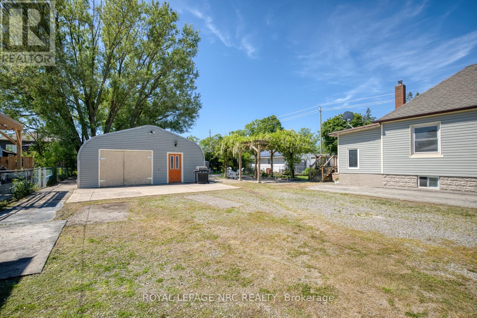 17 HURON STREET - Image 2