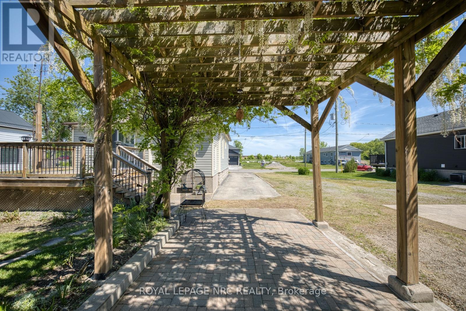 17 HURON STREET - 28