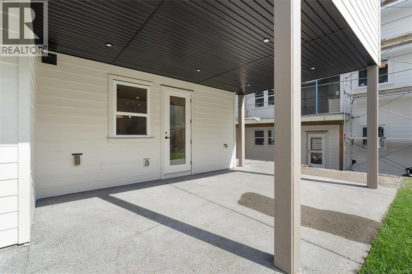  2098 Kingbird Drive, Langford