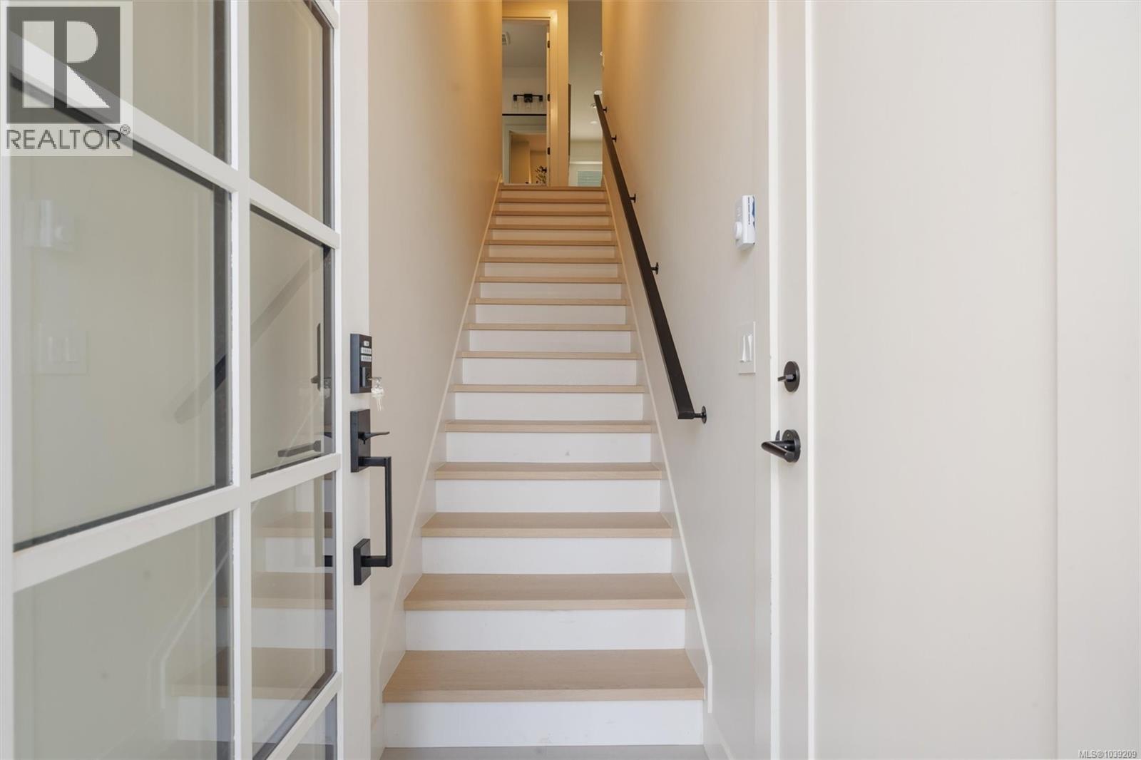 2098 Kingbird Dr - 21