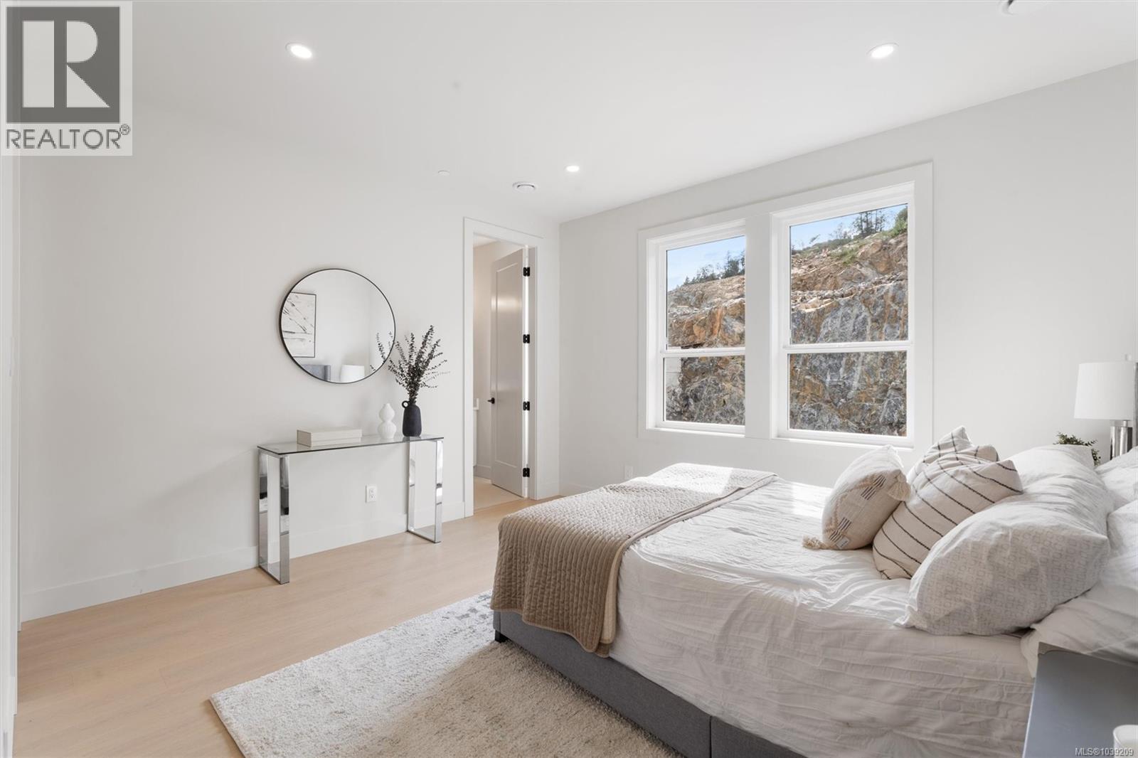  2098 Kingbird Drive, Langford