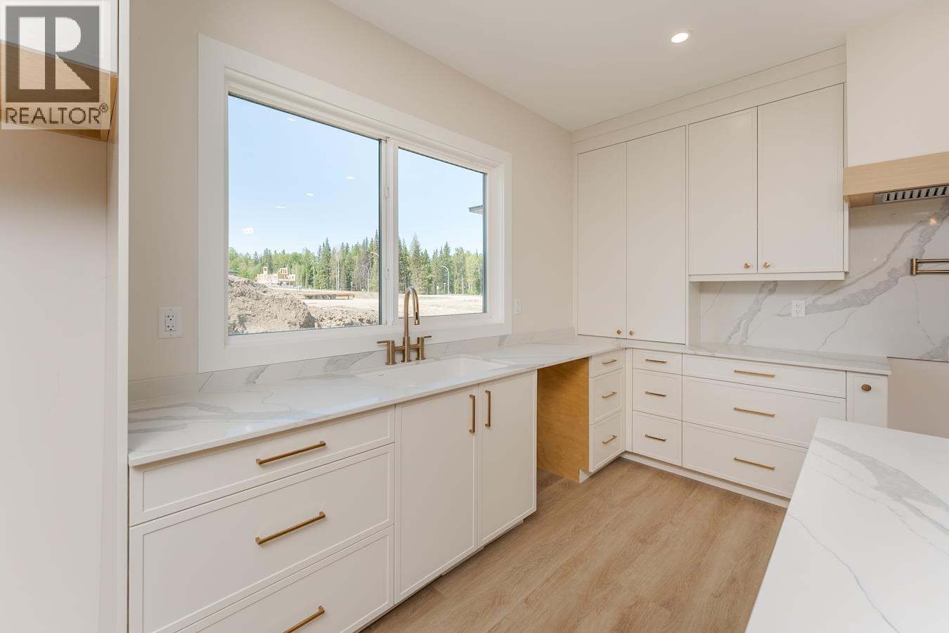 5089 HEADLANDS HEIGHTS - 5