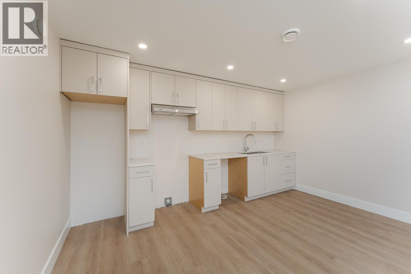 5089 HEADLANDS HEIGHTS - 21