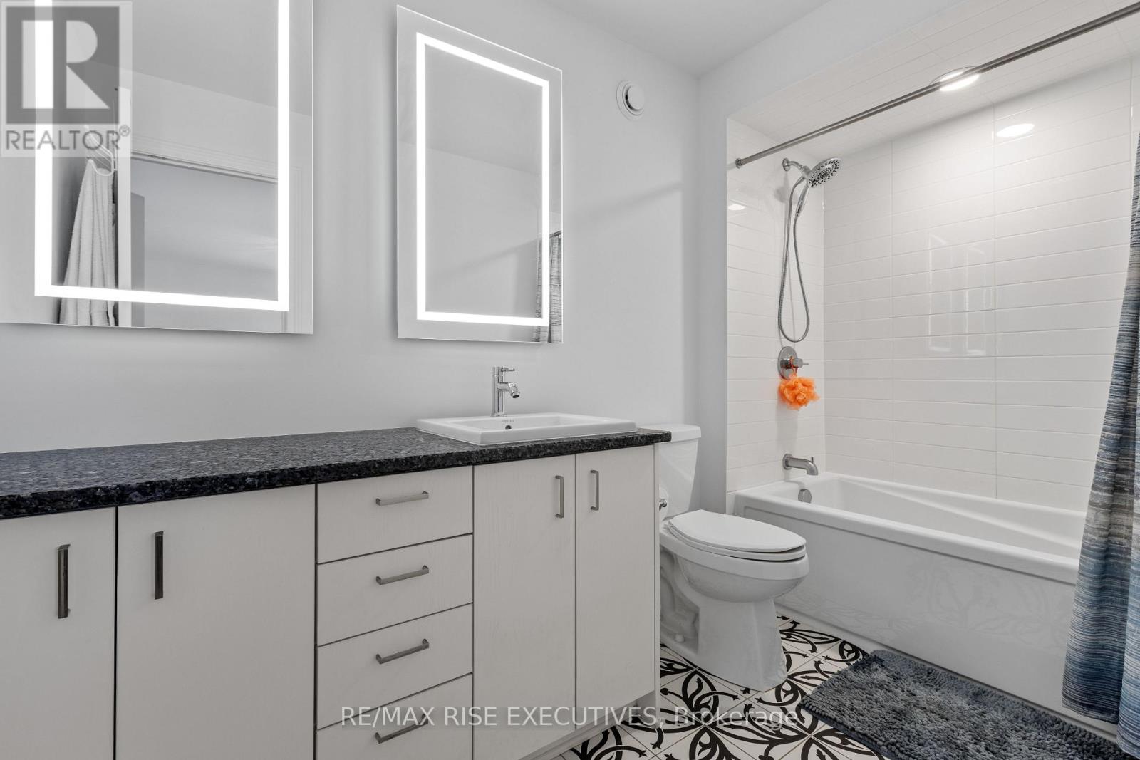 165 FINSBURY AVENUE - 47