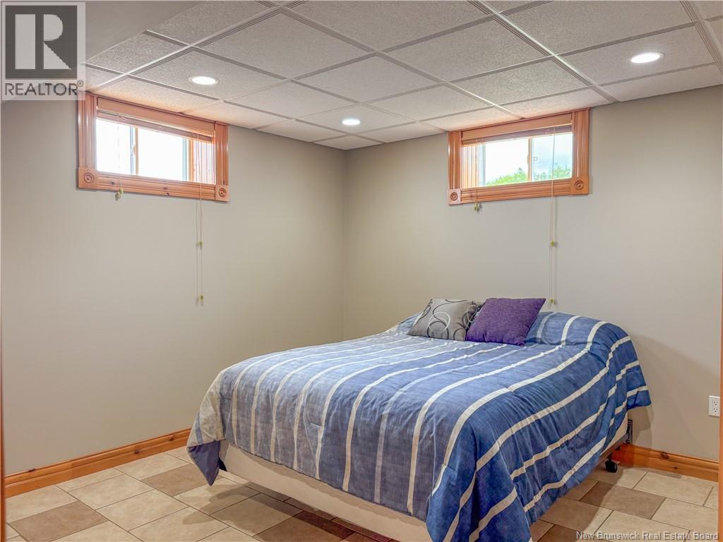 280 Burnham Road - Image 36
