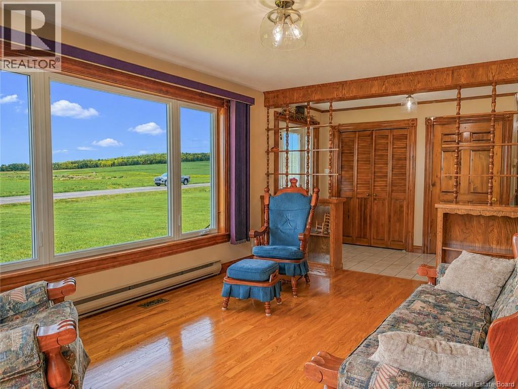 280 Burnham Road - Image 21