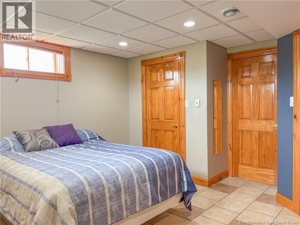 280 Burnham Road - Image 37