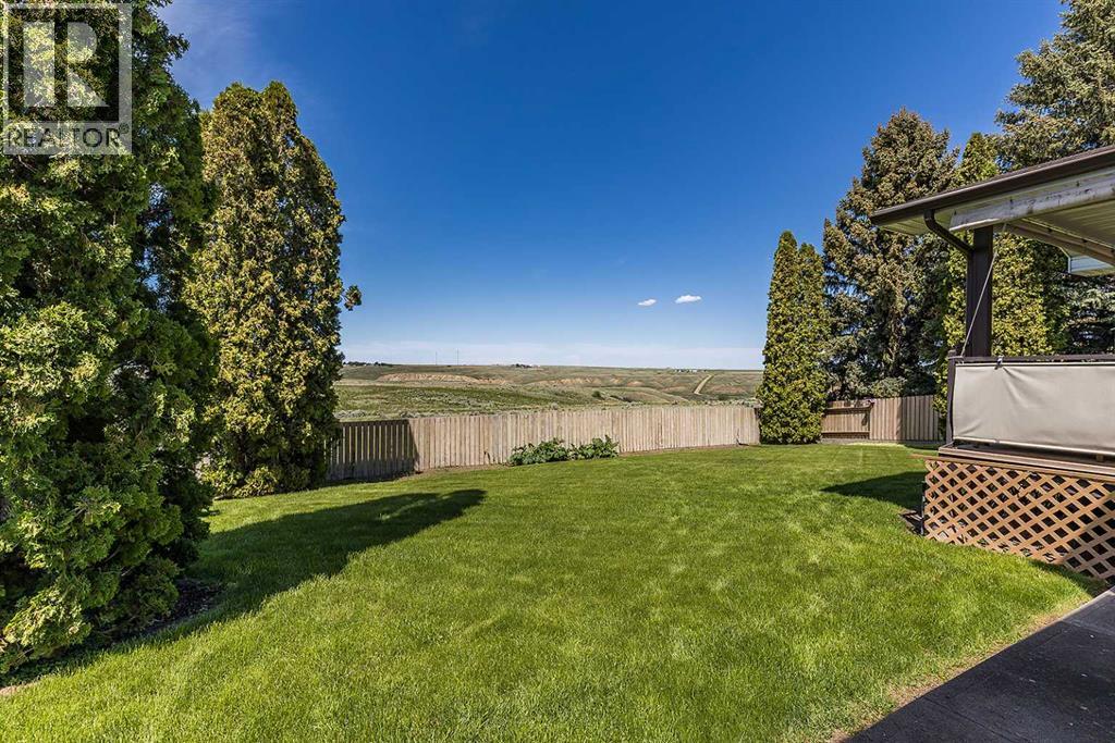 16 East Glen Crescent SE — photo 44