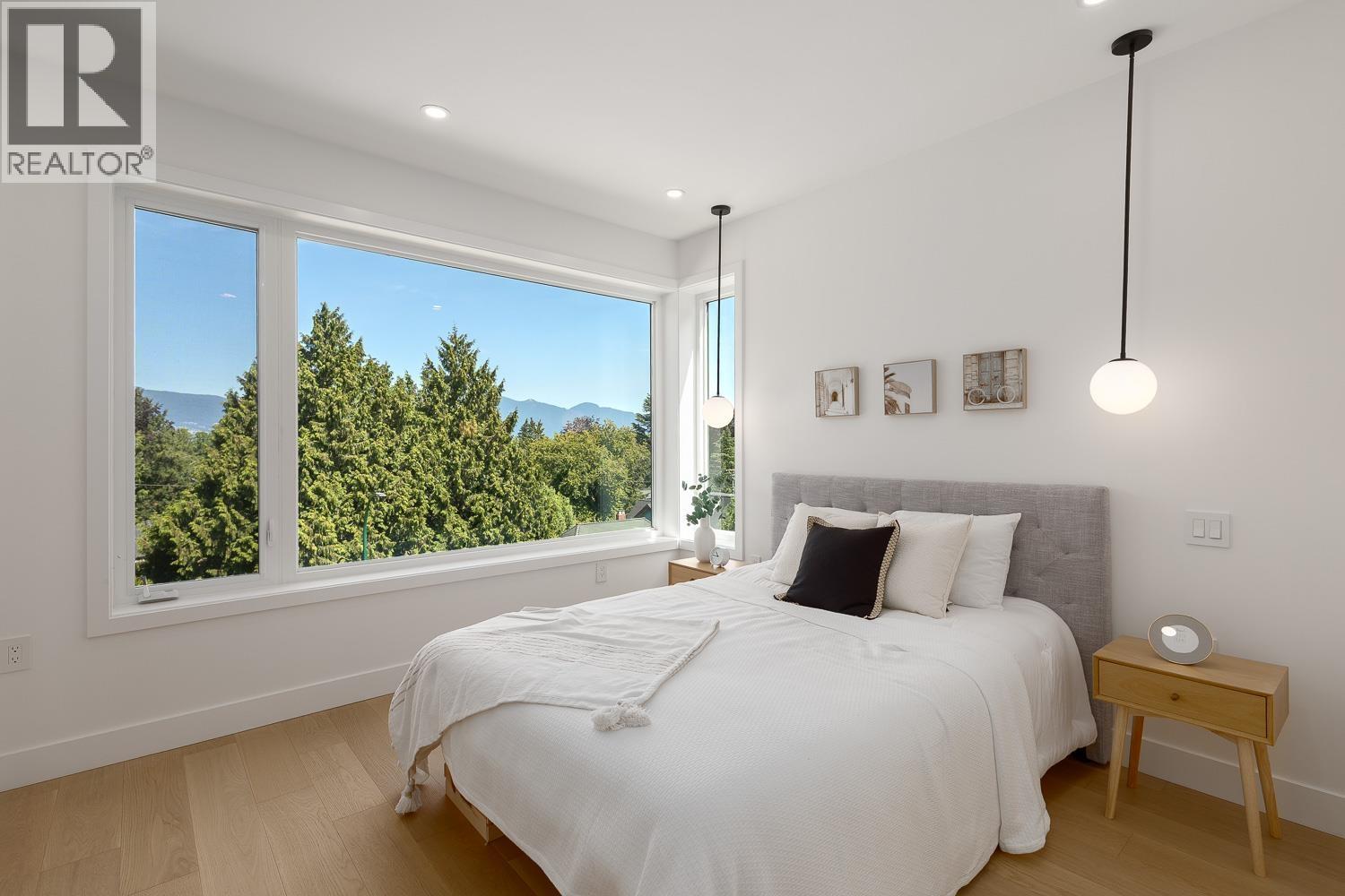 3 Bed, 4 Bath Duplex for Sale in Vancouver – 1 3536 W 14TH AVENUE, Vancouver – MLS# R3131586 - Image 6