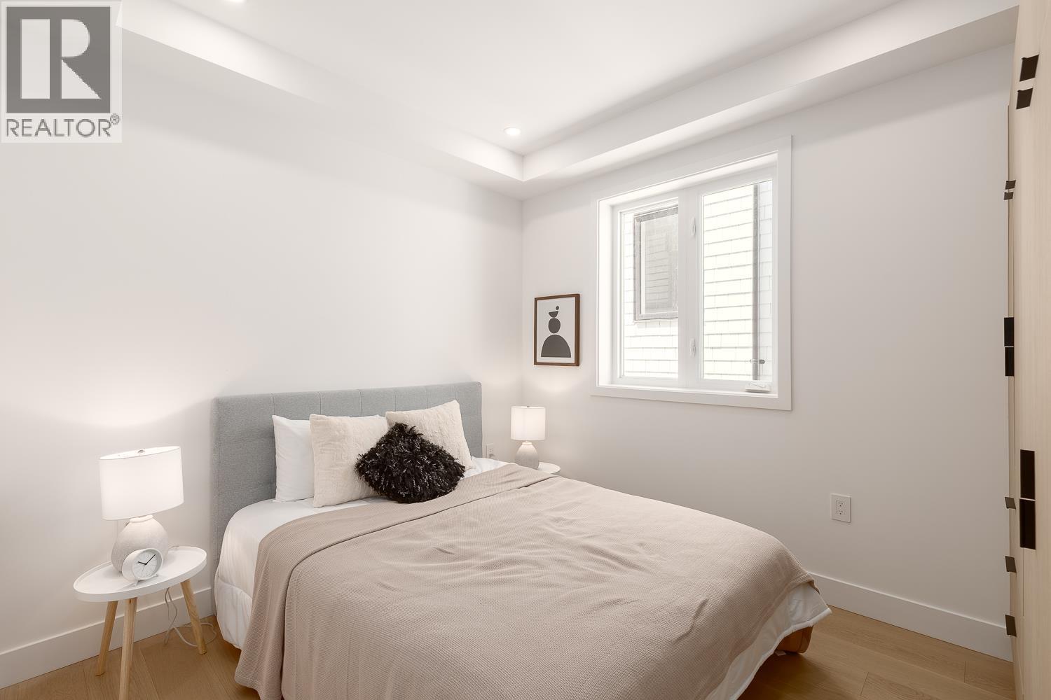 3 Bed, 4 Bath Duplex for Sale in Vancouver – 1 3536 W 14TH AVENUE, Vancouver – MLS# R3131586 - Image 10