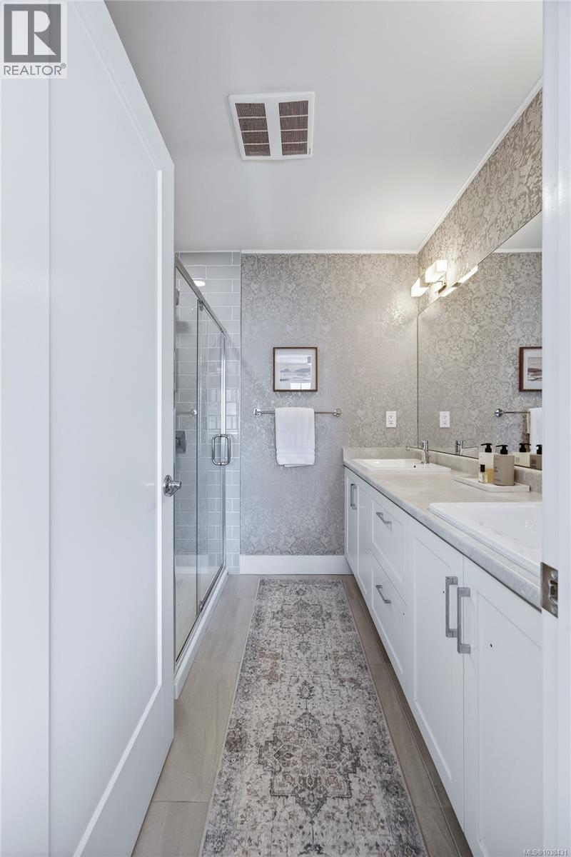 #18 370 Latoria Blvd - 32