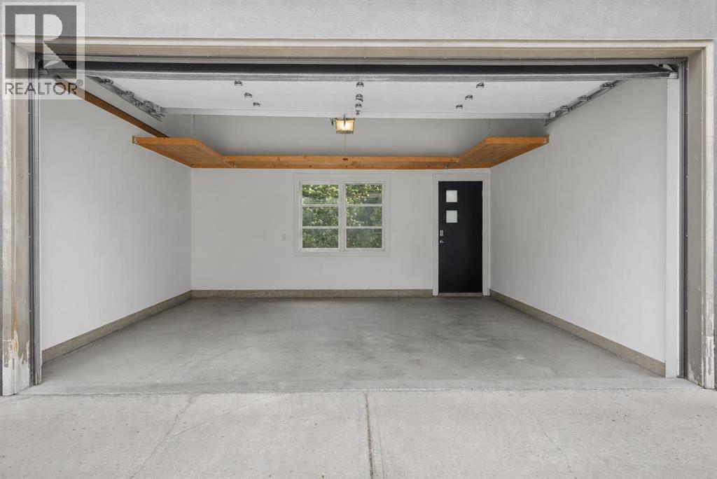 2415 25 Street SW - 37