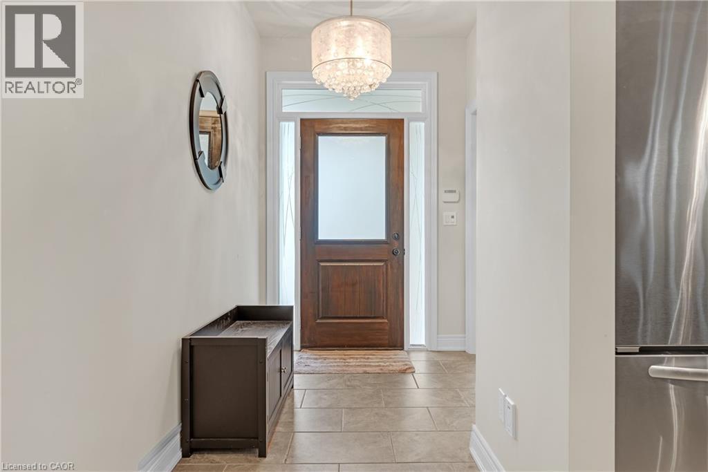 22 CREEKSIDE Drive - 24