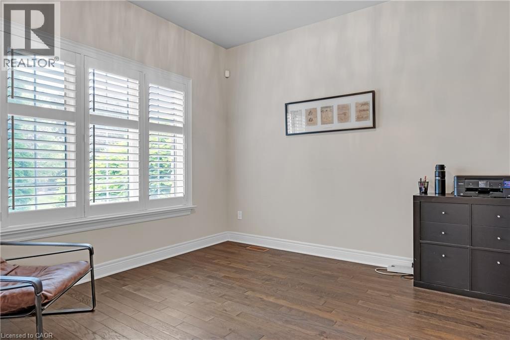 22 CREEKSIDE Drive - 21