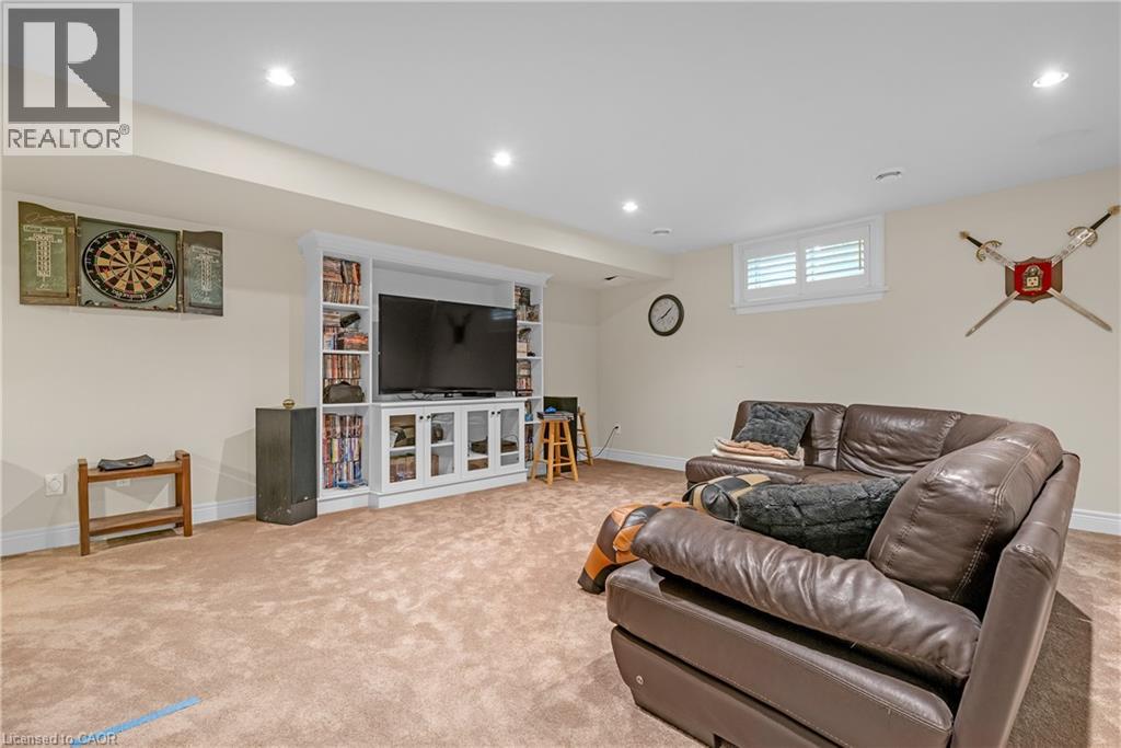 22 CREEKSIDE Drive - 25