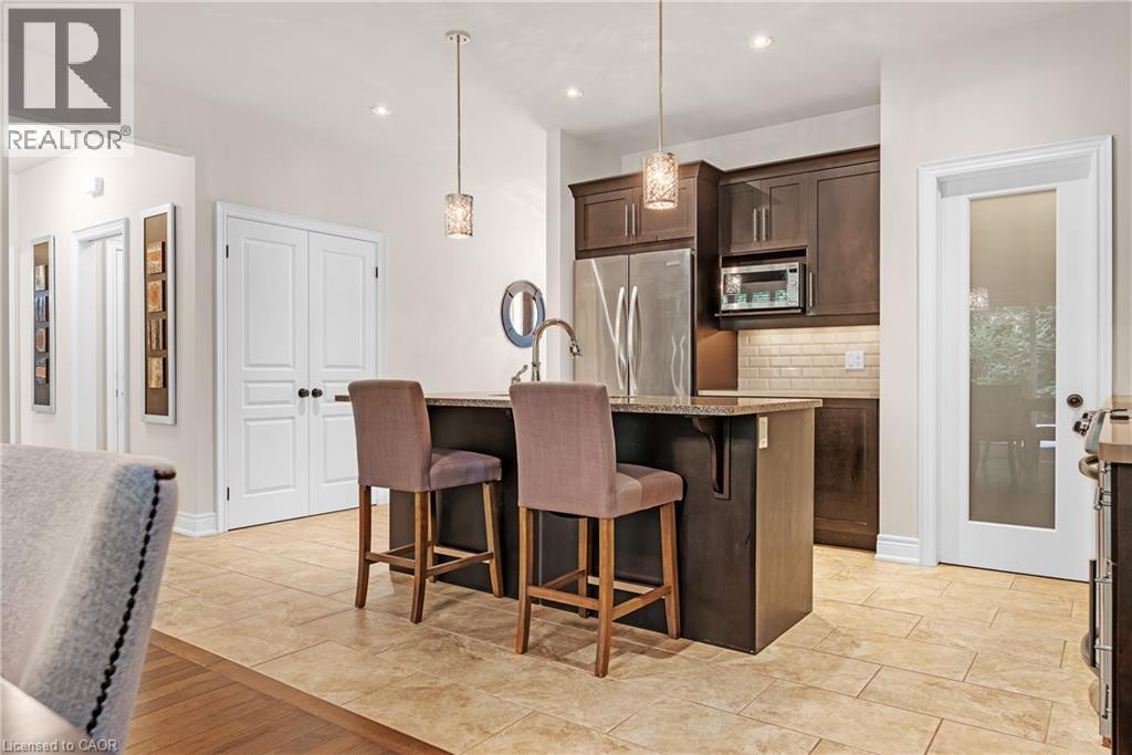 22 CREEKSIDE Drive - 8