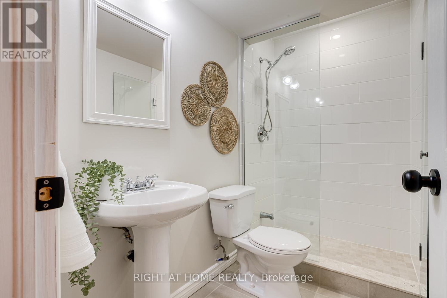 191 ROSEBOROUGH DRIVE - 31