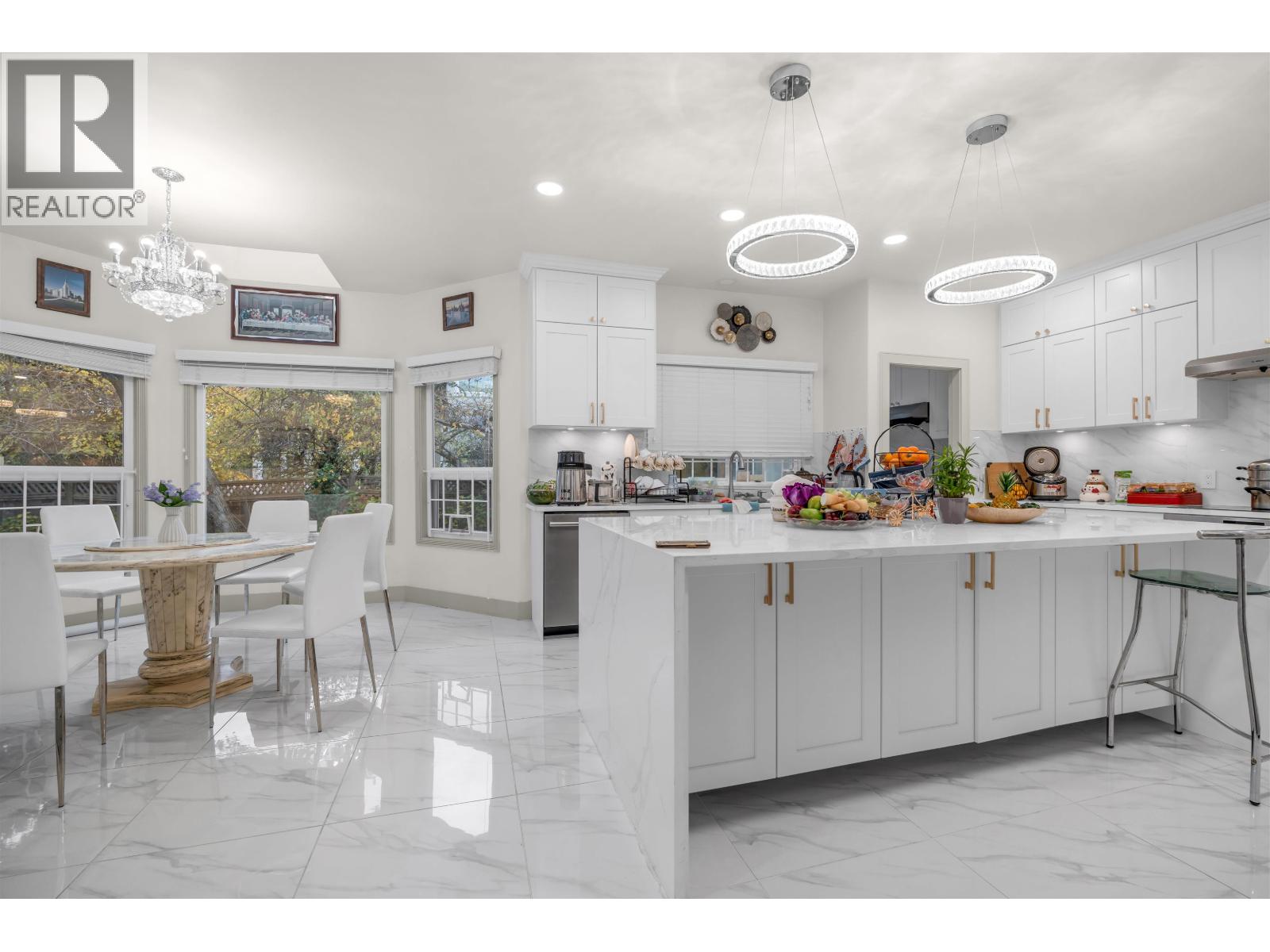 8540 SAUNDERS Road, Richmond