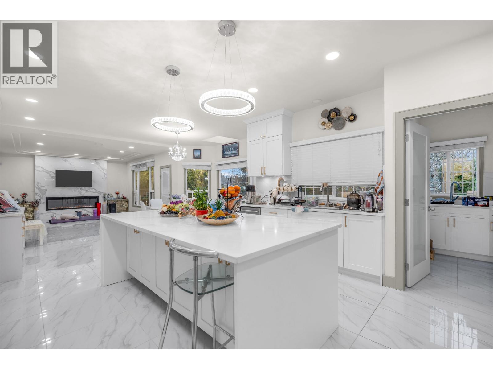 8540 SAUNDERS Road, Richmond