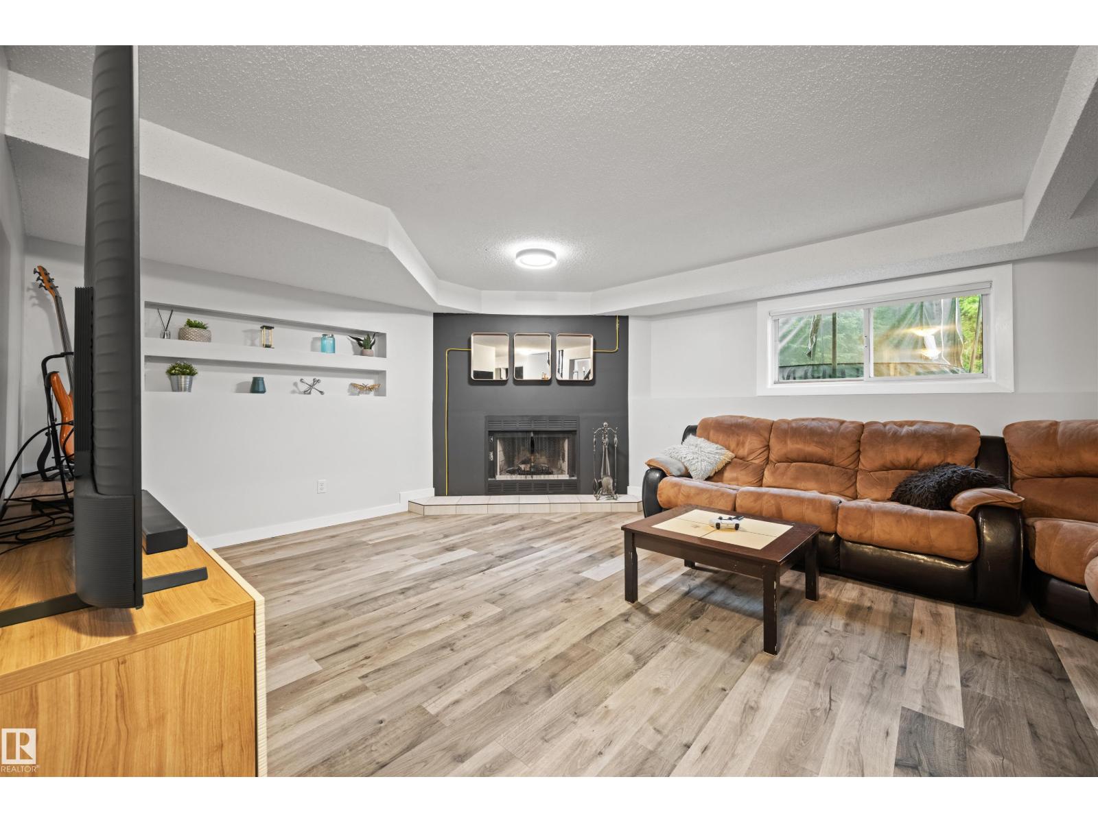 315 BUCHANAN WY NW - 20
