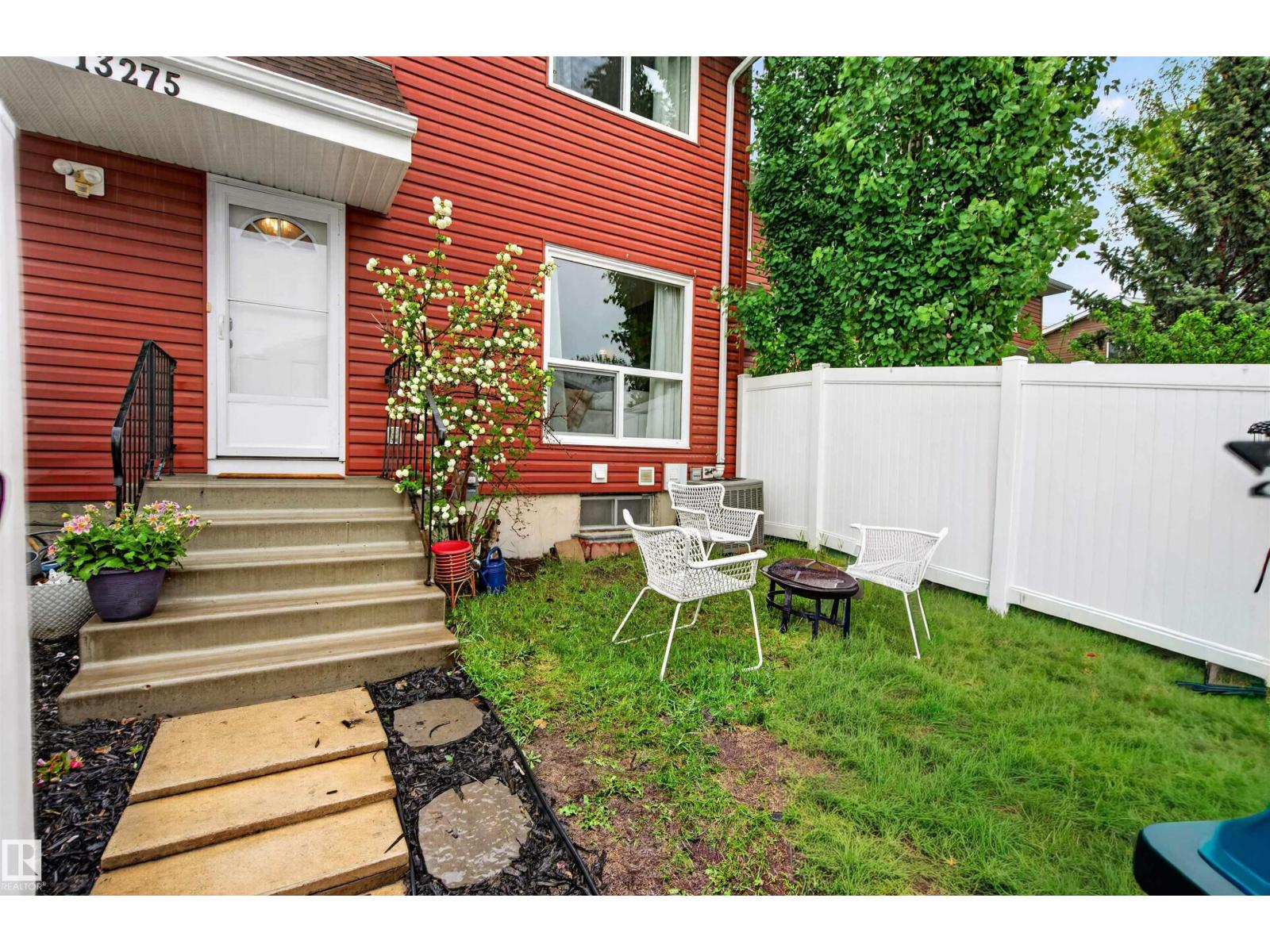 13275 47 ST NW - 1