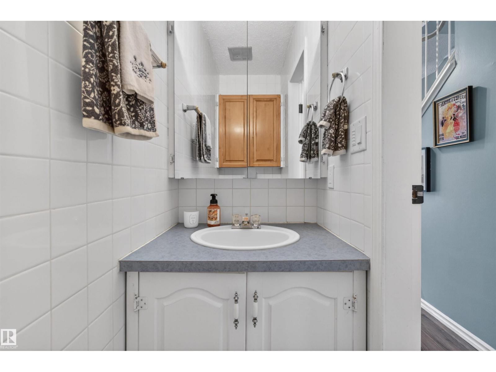 13275 47 ST NW - 15