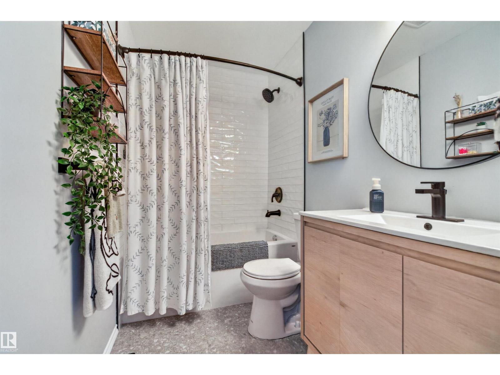13275 47 ST NW - 17