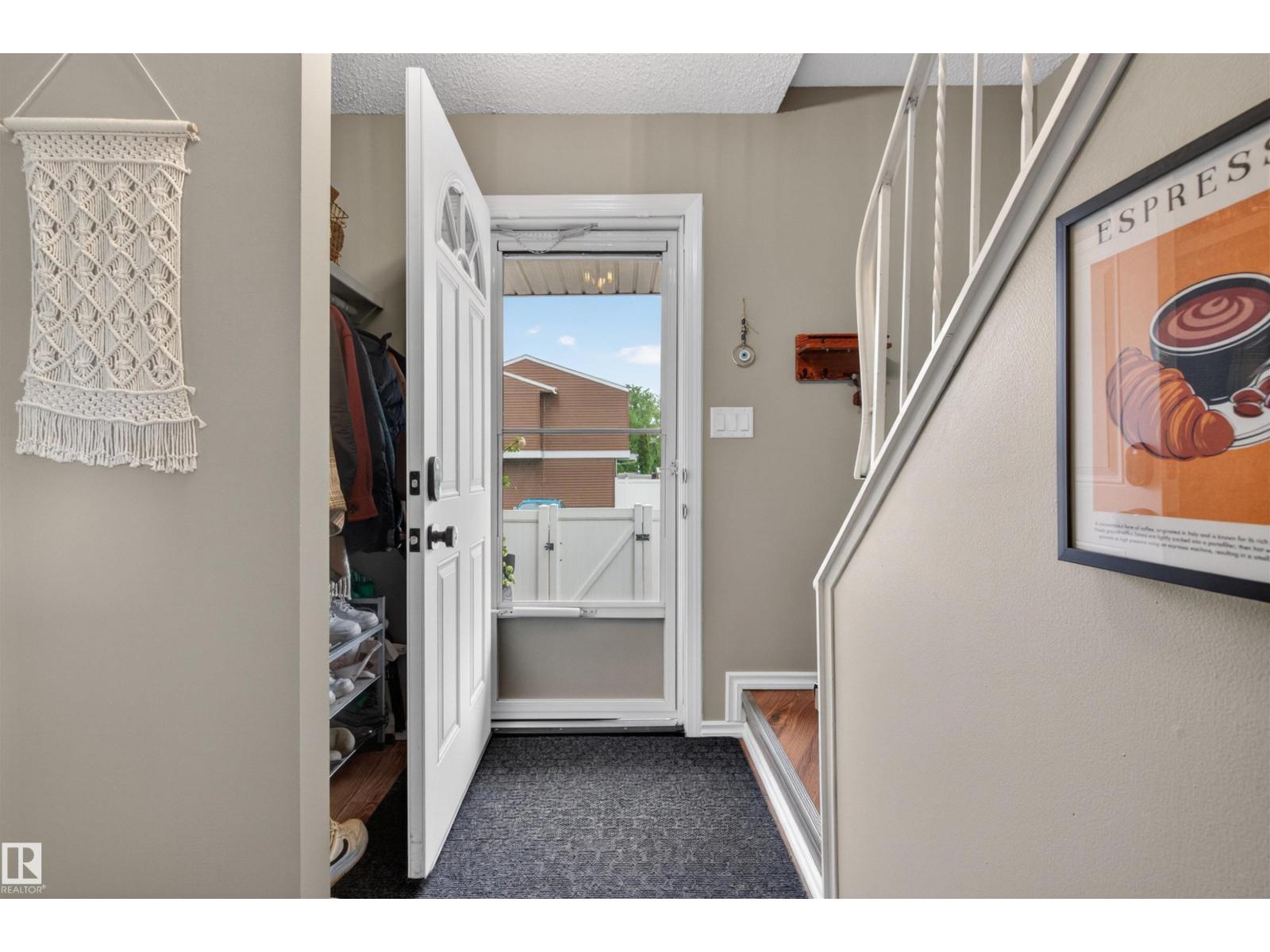 13275 47 ST NW - 2